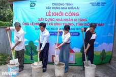 Struggling family in Dong Thap receives Dantri support to build new home