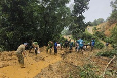 Heavy rain raises landslide, flooding risks across northern Vietnam