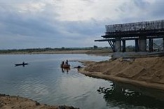 One dead, two missing after Phu Yen boat accident
