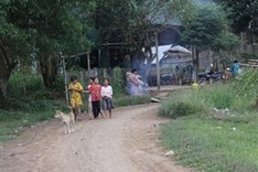 Dak Lak woman receives help to treat cancer