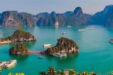 Quang Ninh offers big discounts for visitors to Ha Long Bay