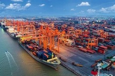 Vietnam posts trade surplus of US$9.8 billion in five months