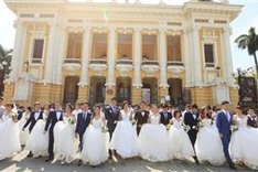 Hanoi to hold mass wedding for 30 couples