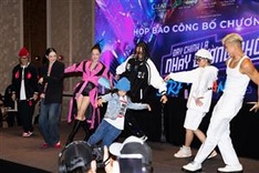 Dancers to compete in first TV reality show Street Dance Vietnam