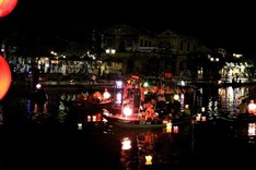 Hoi An Farmers Market attracts visitors