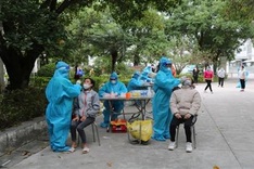 Outlying Hanoi firms locked down due to Covid-19