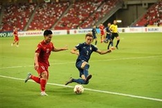Vietnam lose 0 - 2 to Thailand in first leg of AFF Cup semifinals