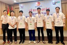 Vietnam claims five medals at Int’l Physics Olympiad 2022