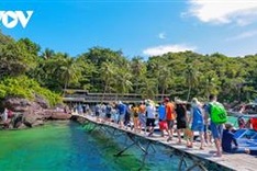 Vietnam set to fully reopen to foreign visitors by June 2022