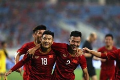 Vietnam cruise past Brunei in opener