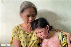 Dantri readers support poor widow and sick daughter