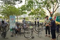 HCM City charity group send bikes to disadvantaged Kon Tum children
