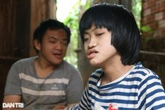 Poor family with three ill members receive support