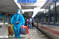 Railway sector to sell train tickets for Tet holiday soon