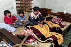 Three poor children in Nghe An seek help