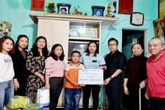 Little boy receives readers' help to fight against leukaemia