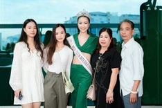 Xuan Nghi departs for Miss Teen International 2023 in Cambodia
