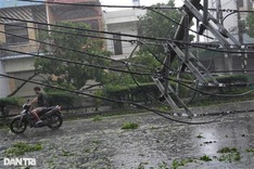 Hundreds of thousands left without power as Yagi batters Vietnam