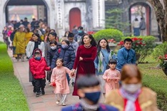 The Temple of Literature crowded on Tet
