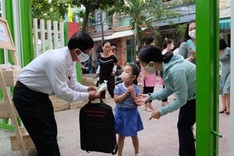 Danang waives first semester school fees