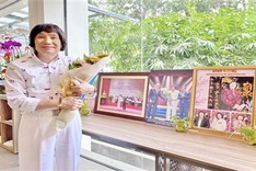 Photo exhibition features career of veteran cải lương performer