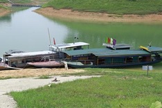Accident on Thac Ba Lake kills one woman