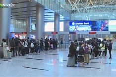 Air ticket prices on Reunification Day-May Day holiday increase