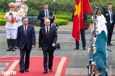 Grand welcome ceremony held for Russian President Vladimir Putin