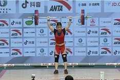 Weightlifter Duyên wins Việt Nam's first international medal of year