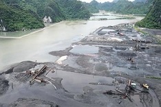 Bai Tu Long Bay ruined by coal ports