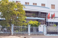 Soc Trang educators subsidise holiday with state funding