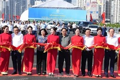 PM Pham Minh Chinh attends opening of largest bridge spanning Red River