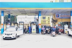 Ministry proposes cutting 50 percent of environmental tax on petrol