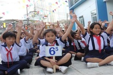 Student enrollment rise pressures HCM City schools