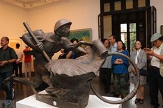 Exhibition celebrates Dien Bien Phu victory