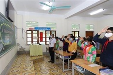 Vietnam sees great strides in illiteracy eradication, education universalisation