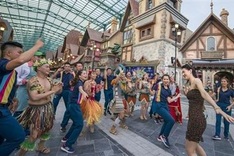 Vietnam's tourism sector earns 23.7 billion USD in ten months