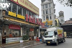 Many Hanoi restaurants close during Tet