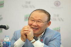 Park Hang-seo plans to set up football academy in Vietnam