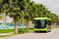 Hanoi needs 21 trillion VND to fully convert to electric buses
