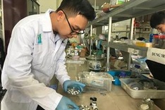 University research team makes rechargeable batteries out of rice husks
