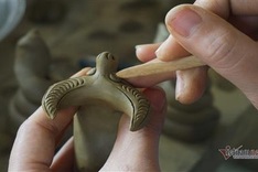 Thanh Ha Pottery Village busy with Tet atmosphere