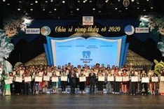 Programme honours outstanding ethnic teachers