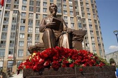 Statue of President Ho Chi Minh inaugurated in St. Petersburg
