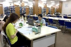 Many HCM City universities offer programmes in English