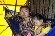Single mum in Ben Tre on verge of death seeks help
