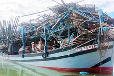 15 missing after Quang Nam fishing boats sink
