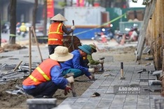 Work on Hanoi pavements sped up as Tet nears