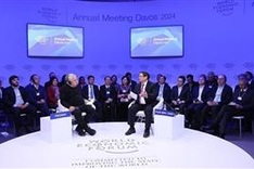 PM delivers keynote speech at policy dialogue on Vietnam’s global vision