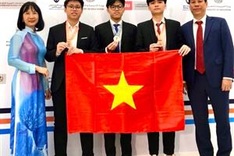 Three Vietnamese students win medals at International Biology Olympiad